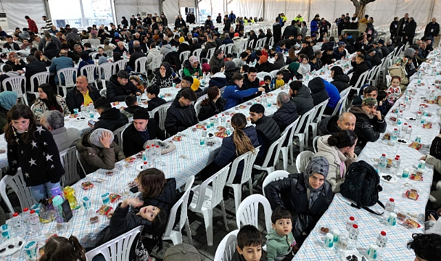 Gebze'de bir sofra, bin bereket