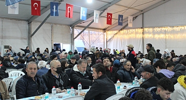 Gebze'de gönüller Ramazan çadırında birleşiyor