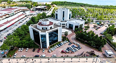 Kocaeli Büyükşehir, şehit ve gazi çocuklarını unutmadı; Başvuran her şehit ve gazi çocuğuna burs