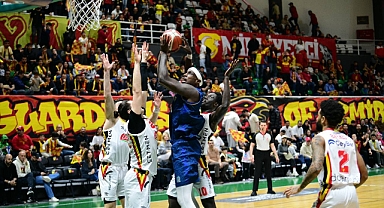 Çayırova Belediyesi, şampiyonluk yolunda hata yapmadı