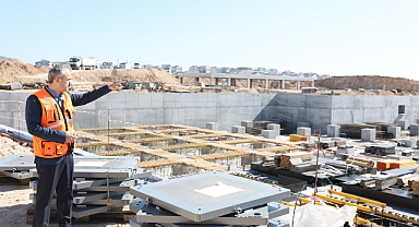 Çayırova Devlet Hastanesi’nde deprem izolatörleri monte ediliyor