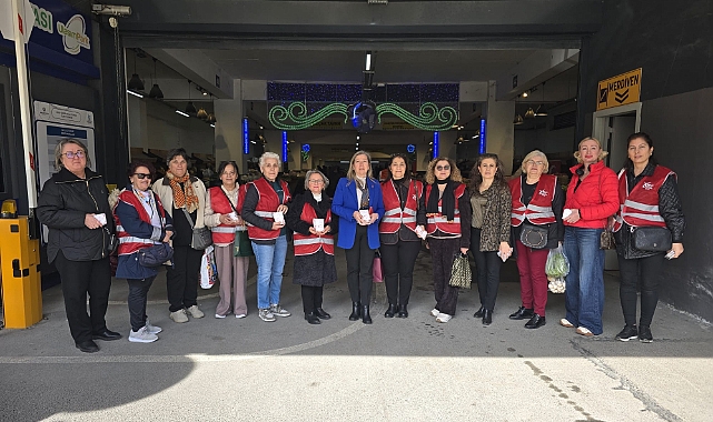CHP Gebze Kadın Kollarından 8 Mart Ziyareti: Kadın Emeğine Vurgu