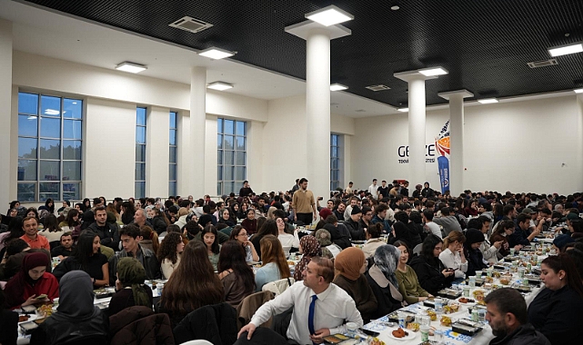 Gebze Belediyesi İftar Sofrasını Gebze Teknik Üniversitesi'nde Kurdu 