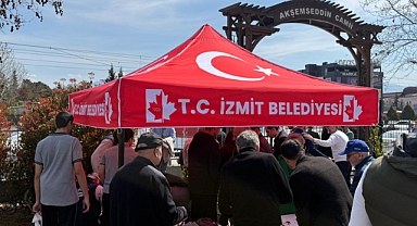 İzmit Belediyesi, Orman Haftası’na özel 2020 fidan dağıttı