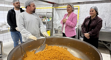 İzmit’in Aşevi kapasitesi 2,5 kat arttı yemek üretimi 10 bine ulaştı