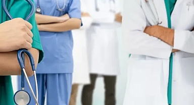 Sağlık çalışanları 14 Mart’a çözüm bekleyen sorunlarla giriyor