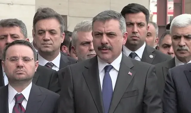 Bakan Çiftçi: 9 can kaybı! Kahramanmaraş'ta eğitime 2 gün ara!