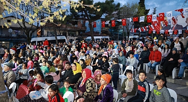 Gebze Belediyesi’nden Romanlar Günü Programı: Aynı Bağın Gülüyüz Biz