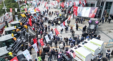 İzmit Belediyesi araç filosunu büyüttü: Hedef 2027’de 400 araç