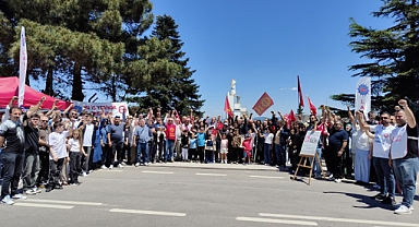 Emek Partisi, grevlerinin 19. gününde P&G işçilerini ziyaret etti