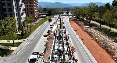 İzmit Alikahya ile Kartepe arasında raylar buluştu