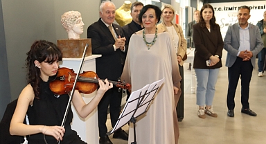 Nikomedia Sanat Galerisi’nde “Nicomedia Düşleri” sergisi sanatseverlerle buluştu