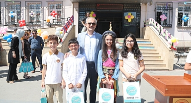 Çayırova’da karne coşkusu yaşandı