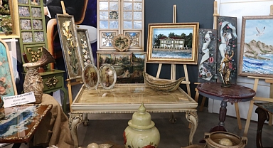 İZMEK’ten sanat dolu yıl sonu sergisi