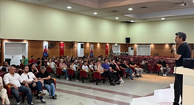 İzmit’te gençlere Üretken Yapay Zeka semineri