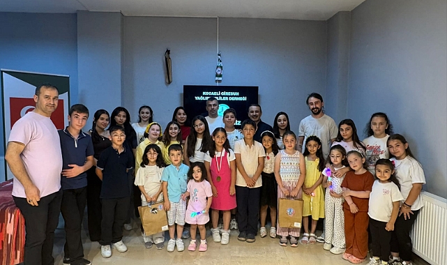 Kocaeli Giresun Yağlıdereliler Derneği'nden Karne Hediyesi!