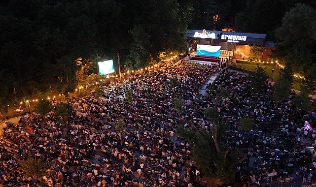 Ormanya’da “Buz Devri” filmine rekor katılım