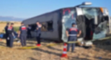 Amasya'da yolcu otobüsü devrildi: 46 yaralı, 2'sinin durumu ağır