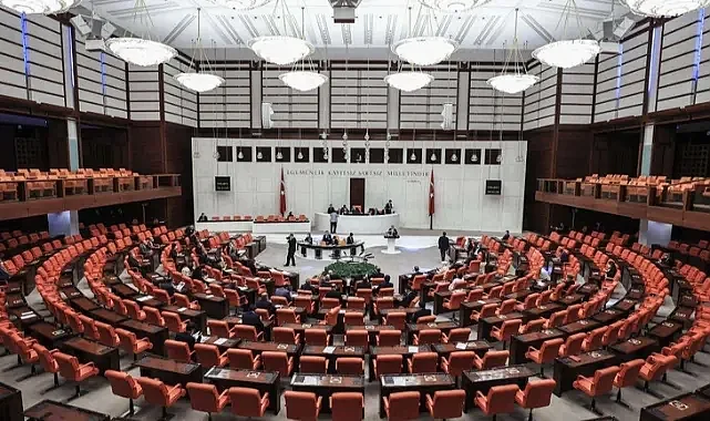 TBMM'deki sandalye dağılımı yeniden şekillendi... İşte son durum